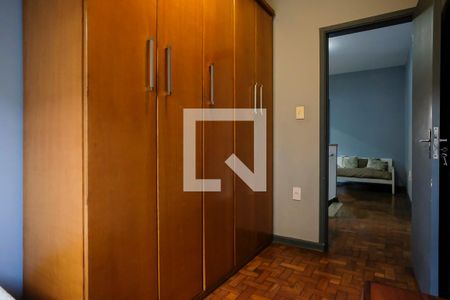 Casa à venda com 215m², 4 quartos e 2 vagasQuarto 3