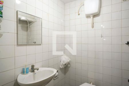 Casa à venda com 215m², 4 quartos e 2 vagasBanheiro Área de Serviço