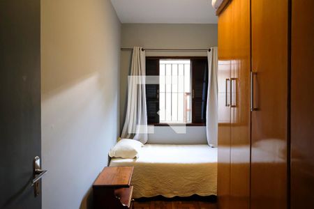 Casa à venda com 215m², 4 quartos e 2 vagasQuarto 3