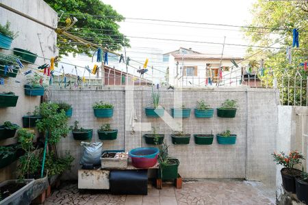 Casa à venda com 215m², 4 quartos e 2 vagasEdícula