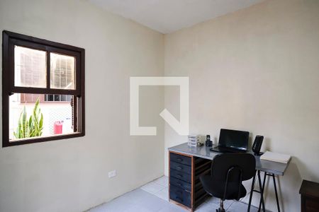 Casa à venda com 215m², 4 quartos e 2 vagasQuarto Edícula