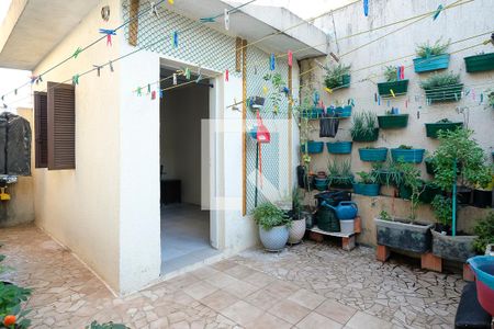 Casa à venda com 215m², 4 quartos e 2 vagasEdícula