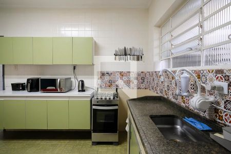 Casa à venda com 215m², 4 quartos e 2 vagasCozinha