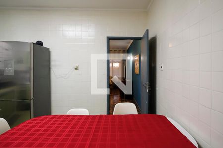 Casa à venda com 215m², 4 quartos e 2 vagasCozinha