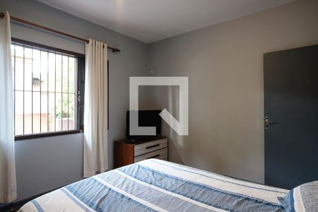 Casa à venda com 215m², 4 quartos e 2 vagasQuarto 2