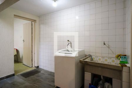 Casa à venda com 215m², 4 quartos e 2 vagasÁrea de Serviço