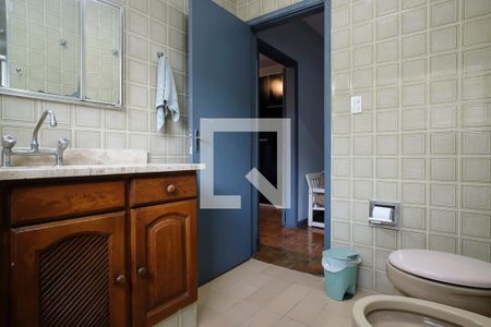 Casa à venda com 215m², 4 quartos e 2 vagasBanheiro 