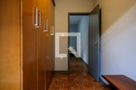 Casa à venda com 215m², 4 quartos e 2 vagasQuarto 3