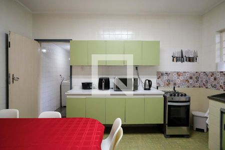 Casa à venda com 215m², 4 quartos e 2 vagasCozinha