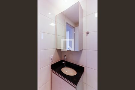 Apartamento à venda com 49m², 2 quartos e sem vaga Apartamento à venda com 49m², 2 quartos e sem vagaBanheiro