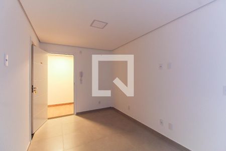 Sala/Cozinha de apartamento à venda com 1 quarto, 28m² em Vila Invernada, São Paulo