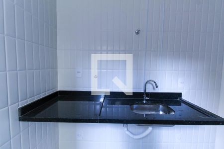 Sala/Cozinha de apartamento para alugar com 1 quarto, 28m² em Vila Invernada, São Paulo