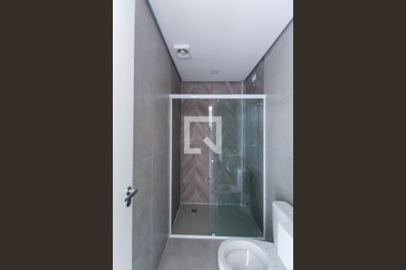 Banheiro de apartamento à venda com 1 quarto, 33m² em Vila Invernada, São Paulo