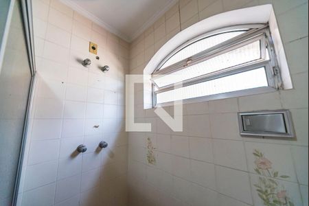 Casa para alugar com 119m², 3 quartos e 3 vagasBanheiro 