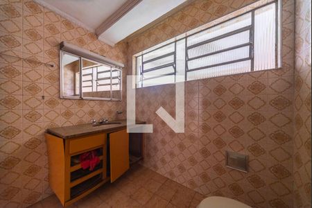 Banheiro 1 de casa à venda com 2 quartos, 161m² em Vila Bastos, Santo André