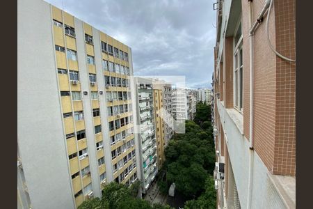 Vista Sala de apartamento à venda com 3 quartos, 90m² em Copacabana, Rio de Janeiro