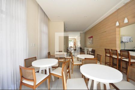 Apartamento à venda com 64m², 2 quartos e 1 vagaSalão de Festa