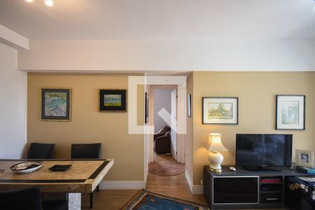 Sala de apartamento à venda com 2 quartos, 64m² em Vila Suzana, São Paulo