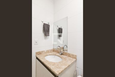 Apartamento à venda com 74m², 3 quartos e 2 vagasBanheiro da suíte