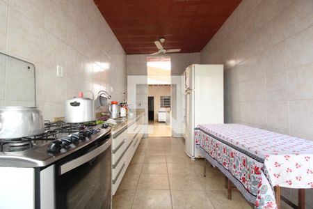 Casa à venda com 350m², 5 quartos e 3 vagasCozinha