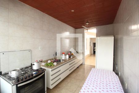 Casa à venda com 350m², 5 quartos e 3 vagasCozinha