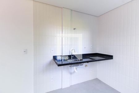 Sala/Cozinha de apartamento à venda com 1 quarto, 28m² em Vila Invernada, São Paulo