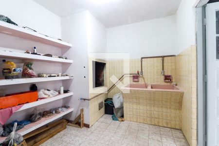 Casa de condomínio para alugar com 215m², 4 quartos e 3 vagasÁrea de Serviço