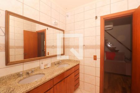 Casa à venda com 400m², 4 quartos e 4 vagasBanheiro Social 2