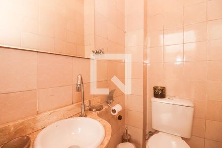 Casa à venda com 400m², 4 quartos e 4 vagasÁrea Externa - Banheiro