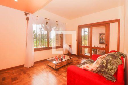 Sala  de casa à venda com 4 quartos, 400m² em Chácara das Pedras, Porto Alegre