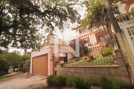 Casa à venda com 400m², 4 quartos e 4 vagasFachada