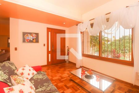 Sala  de casa à venda com 4 quartos, 400m² em Chácara das Pedras, Porto Alegre