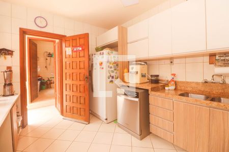 Casa à venda com 400m², 4 quartos e 4 vagasCozinha