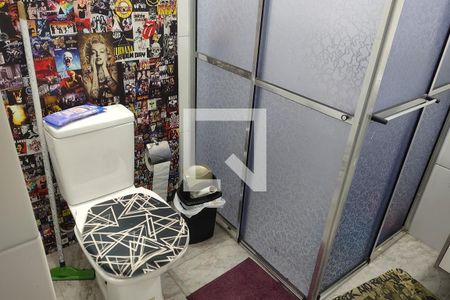 Casa à venda com 440m², 3 quartos e 6 vagas Casa à venda com 440m², 3 quartos e 6 vagasBanheiro