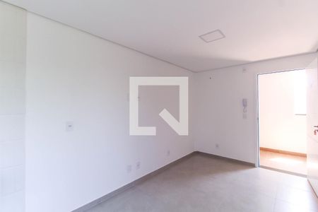Sala/Cozinha de apartamento à venda com 1 quarto, 28m² em Vila Invernada, São Paulo