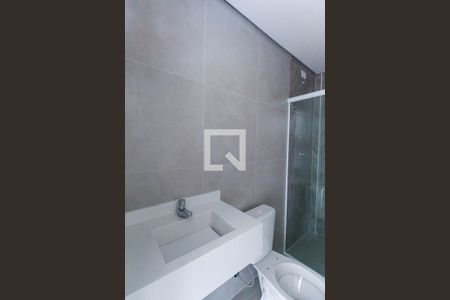 Banheiro de apartamento à venda com 1 quarto, 28m² em Vila Invernada, São Paulo