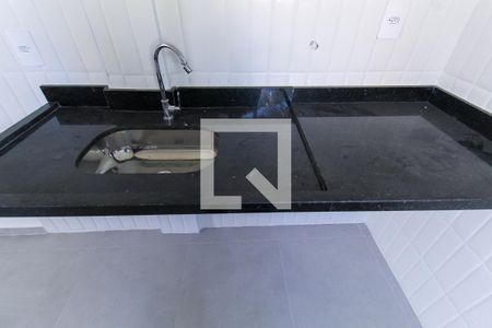 Sala/Cozinha de apartamento à venda com 1 quarto, 28m² em Vila Invernada, São Paulo