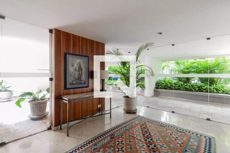 Apartamento para alugar com 105m², 2 quartos e 1 vagaHall social