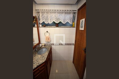 Casa para alugar com 240m², 3 quartos e sem vagaLavabo