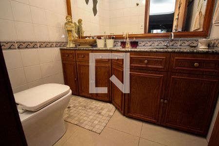 Casa para alugar com 240m², 3 quartos e sem vagaLavabo