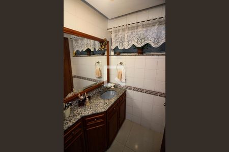 Casa para alugar com 240m², 3 quartos e sem vagaLavabo