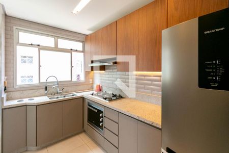 Apartamento para alugar com 110m², 3 quartos e 2 vagas Apartamento para alugar com 110m², 3 quartos e 2 vagasCozinha e Área de Serviço