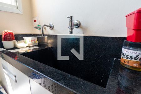 Apartamento à venda com 70m², 3 quartos e 1 vagaÁrea de Serviço Detalhe