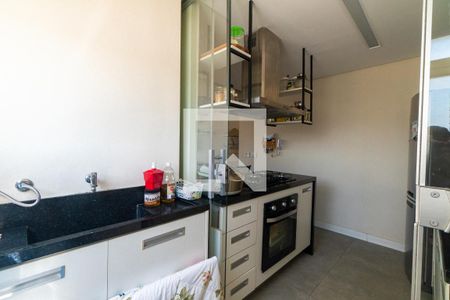 Apartamento à venda com 70m², 3 quartos e 1 vagaÁrea de Serviço