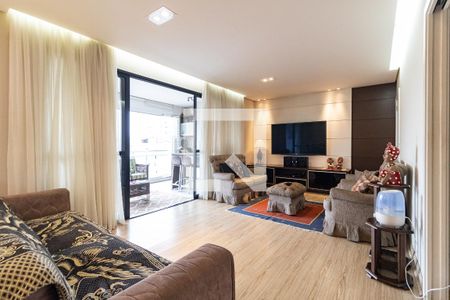 Sala de apartamento à venda com 3 quartos, 140m² em Vila Santo Estefano, São Paulo