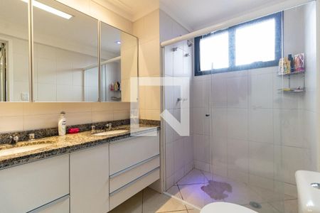 Apartamento à venda com 140m², 3 quartos e 3 vagasBanheiro da Suíte 1