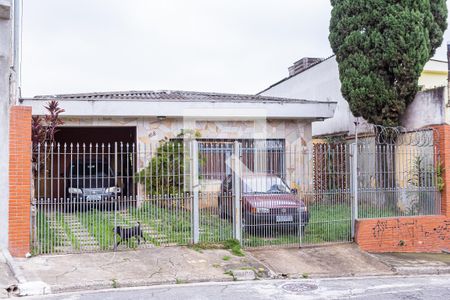 Casa para alugar com 160m², 3 quartos e 4 vagasFachada e Garagem