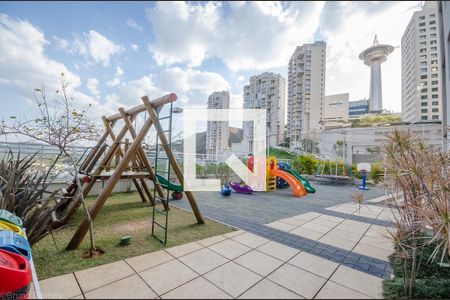 Apartamento à venda com 100m², 2 quartos e 2 vagasPlayground
