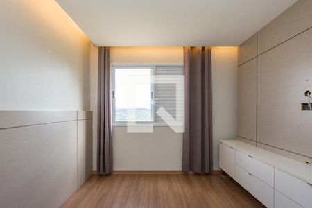 Apartamento à venda com 100m², 2 quartos e 2 vagasSuíte 1