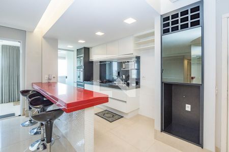 Apartamento à venda com 100m², 2 quartos e 2 vagasCozinha
